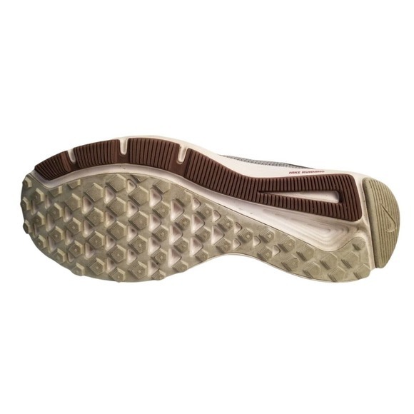 Nike Quest, men's gray, white running shoes Size 12 - Picture 10 of 12